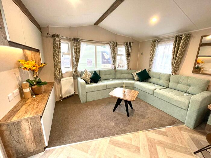 2 Bedroom Caravan For Sale In , Morecambe, LA4