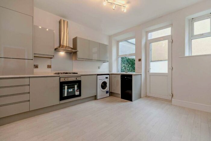 2 Bedroom End Of Terrace House To Rent In Craven Street, Harrogate, North Yorkshire, HG1