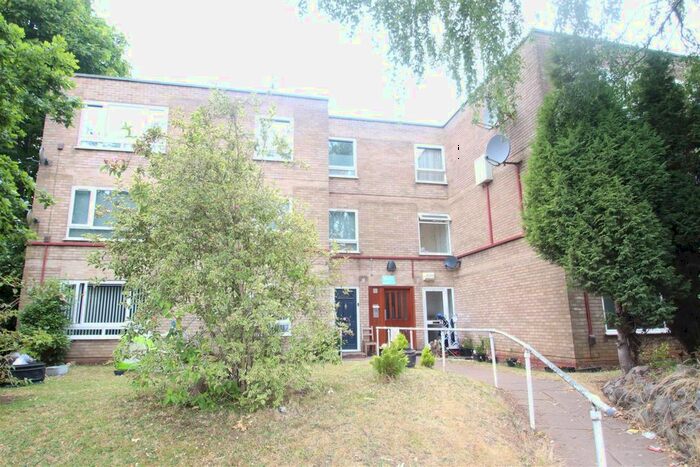 2 Bedroom Flat To Rent In Old Abbey Gardens, Metchley Lane, Harborne, B17