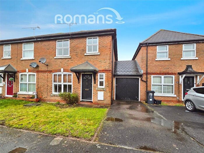 3 Bedroom Semi Detached House For Sale In Pasture Close, Swindon, Wiltshire, SN2