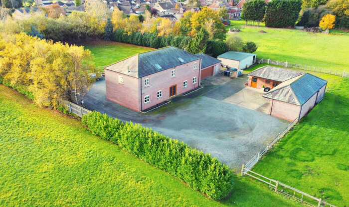 5 Bedroom Detached House For Sale In Humberston Road, Tetney, Grimsby, DN36