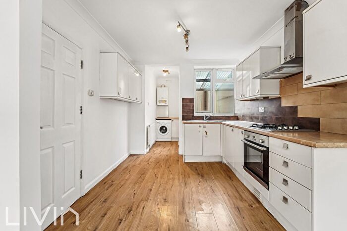 1 Bedroom Flat To Rent In Addington Road, Croydon, CR2