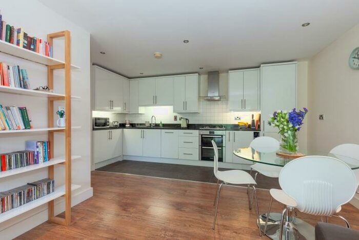 2 Bedroom Apartment To Rent In Rogers Street, Oxford, OX2