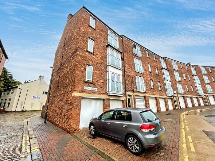 2 Bedroom Flat For Sale In Riverside Court, South Shields, NE33