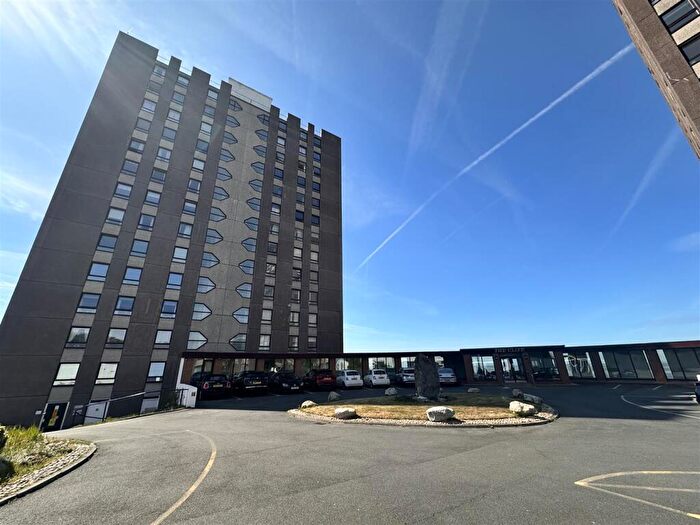2 Bedroom Apartment To Rent In The Cliff, New Brighton, CH45