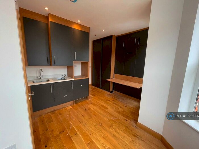 Studio To Rent In Headstone Road, Harrow, HA1