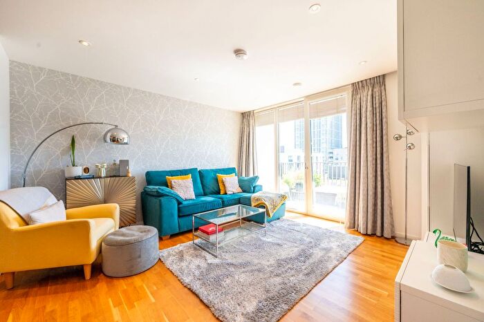 1 Bedroom Flat For Sale In Napa Close, Stratford, London, E20