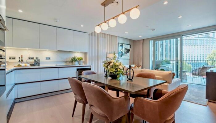 3 Bedroom Flat To Rent In Edgware Road, Paddington, W2