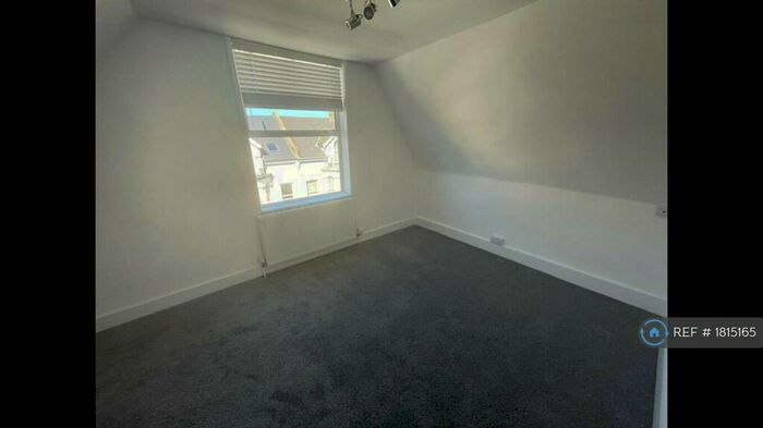 2 Bedroom Flat To Rent In Albert Road, Ramsgate, CT11