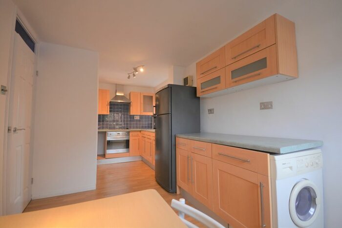 2 Bedroom Flat To Rent In Chelhydra Walk, Marina, Swansea, SA1