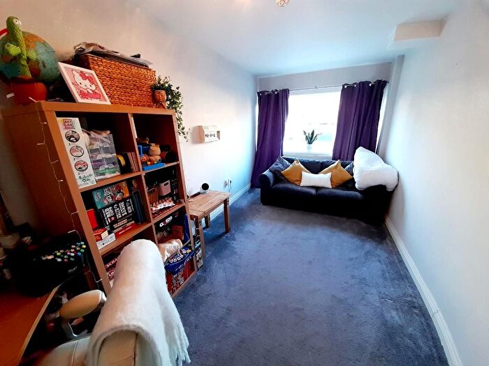 4 Bedroom Detached House For Sale In Oak Tree Avenue, Gainsborough, DN21