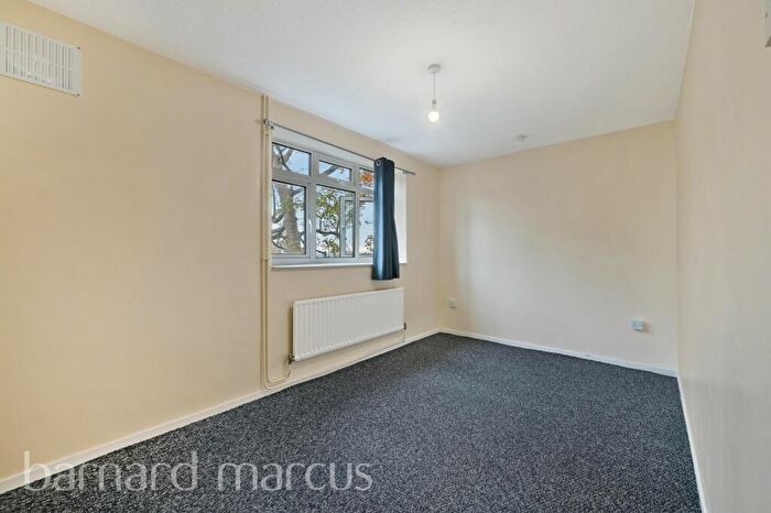 3 Bedroom Flat To Rent In Sydenham Hill, London, SE26
