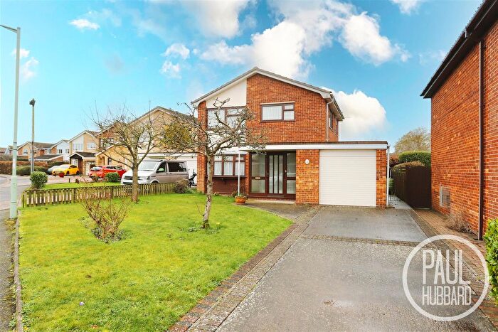 3 Bedroom Detached House For Sale In Chichester Drive, Oulton Broad, NR33