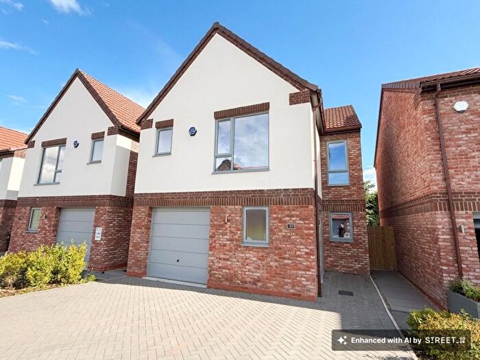 4 Bedroom Detached House To Rent In Knights Walk, Sutton, DN22