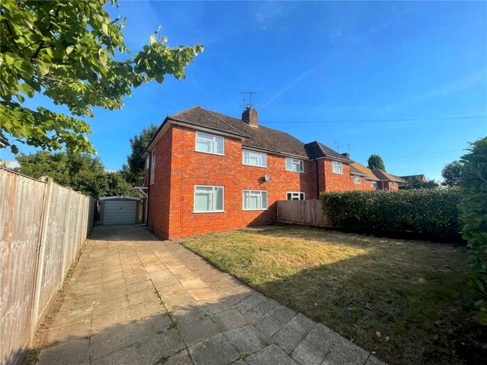 3 Bedroom Semi-Detached House To Rent In Weydon Lane, Farnham, Surrey, GU9