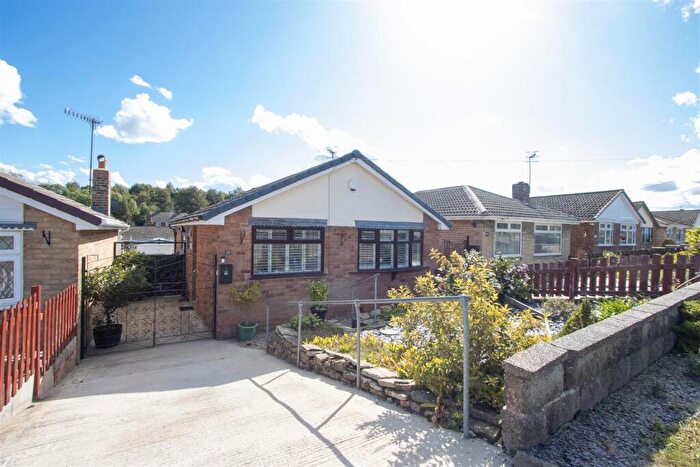 2 Bedroom Detached Bungalow For Sale In Lindale Road, Dunston, Chesterfield, S41