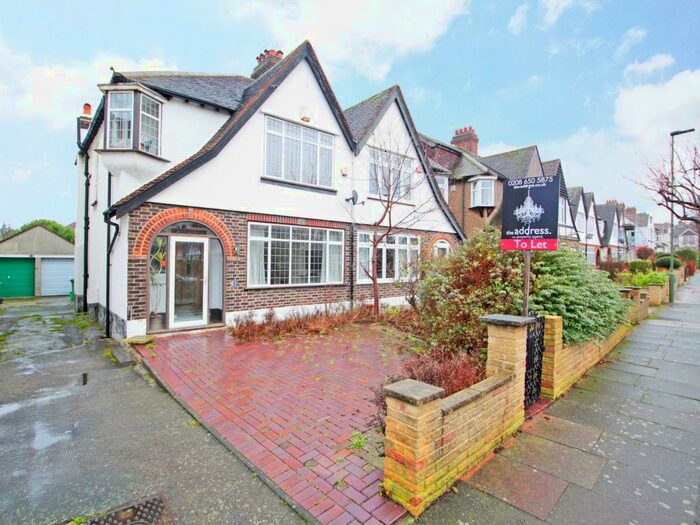 3 Bedroom Semi-Detached House To Rent In Groveland Road, Beckenham, BR3