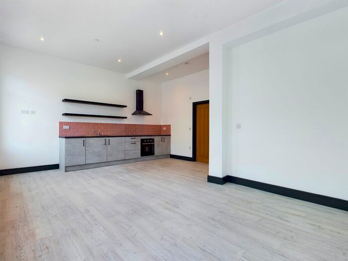 1 Bedroom Flat To Rent In Kings Buildings, City Centre, Swansea, SA1