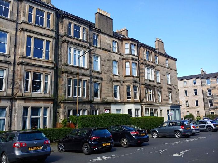 3 Bedroom Flat To Rent In Hillside Street, Hillside, Edinburgh, EH7