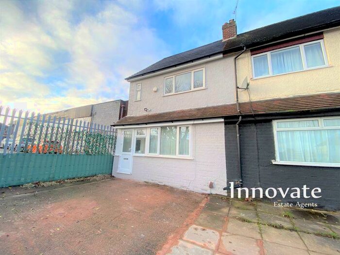 3 Bedroom Semi-Detached House To Rent In Wolverhampton Road, Oldbury, B69