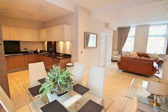 3 Bedroom Flat To Rent In , Jfk House, Royal Connaught Drive, WD23