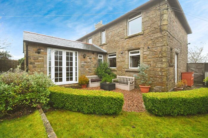 3 Bedroom Semi-Detached House For Sale In Batham Gate Road, Buxton, Derbyshire, SK17