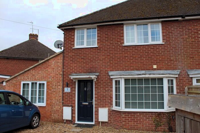 1 Bedroom Semi-Detached House To Rent In Collingwood Avenue, Didcot, OX11