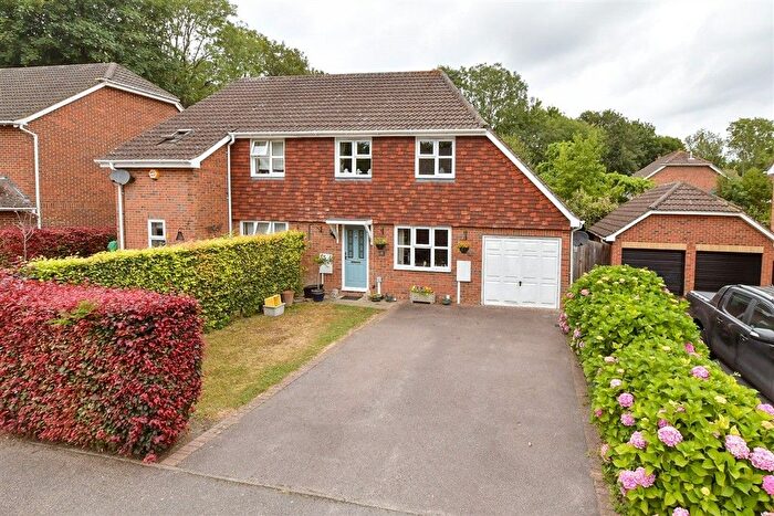 3 Bedroom Semi Detached House For Sale In The Ridgeway, Lympne, Kent, CT21