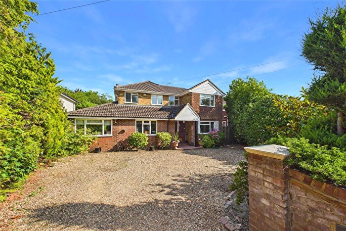 4 Bedroom Detached House For Sale In Little Orchard, Horsell, Surrey, GU21