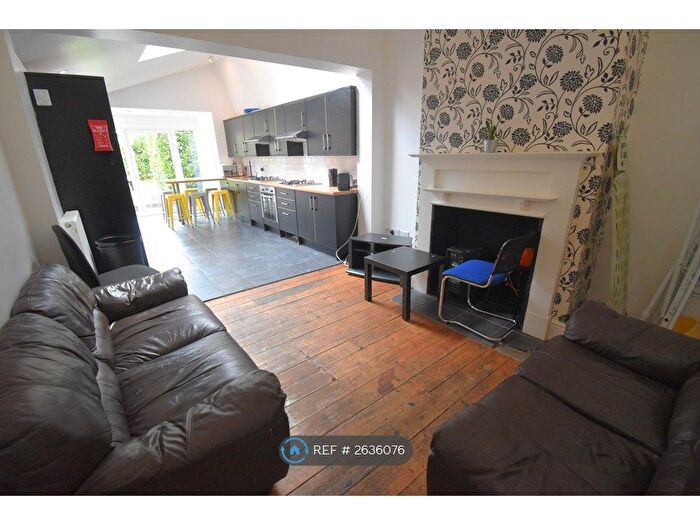 6 Bedroom Semi-Detached House To Rent In Blenheim Road, Reading, RG1