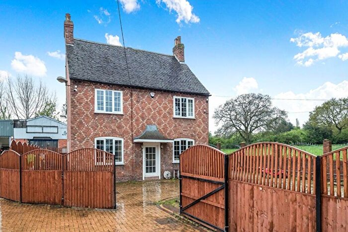 7 Bedroom Detached House To Rent In Burbages Lane, Longford, Coventry, West Midlands, CV6