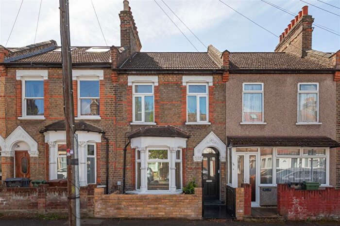3 Bedroom Terraced House For Sale In Clarence Road, Walthamstow, E17