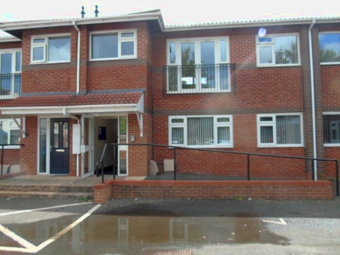 2 Bedroom Flat To Rent In Bulkington Road, Bedworth, CV12