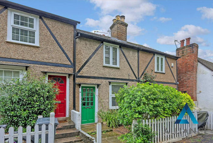 2 Bedroom Terraced House To Rent In Lower Road, Loughton, IG10