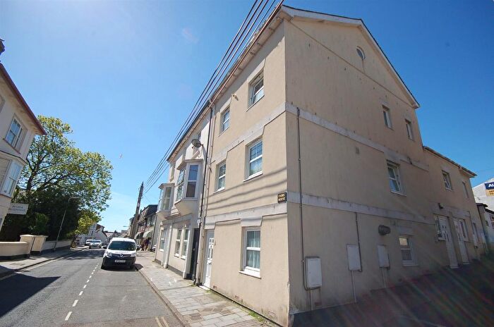 1 Bedroom Property To Rent In Queen St., Seaton, Devon, EX12