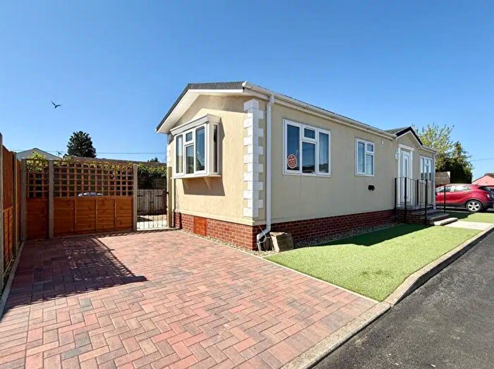 2 Bedroom Park Home For Sale In Wixfield Park, Great Bricett, Ipswich, IP7