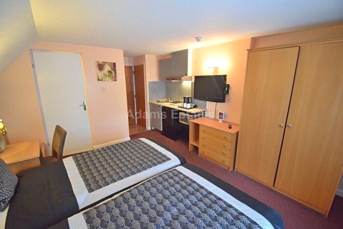 1 Bedroom Studio To Rent In Connaught Road, Reading, RG30