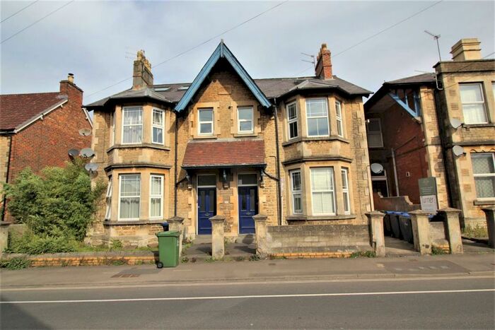 1 Bedroom Flat To Rent In Park Lane, Chippenham, SN15