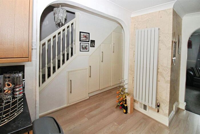 3 Bedroom Terraced House For Sale In Dalwood Close, Bransholme, Hull, HU7
