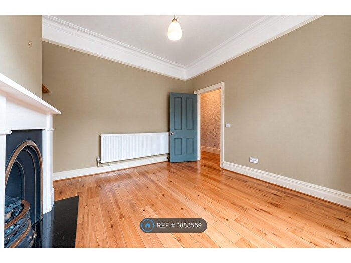 3 Bedroom Terraced House To Rent In Penylan, Penylan, Cardiff, CF23
