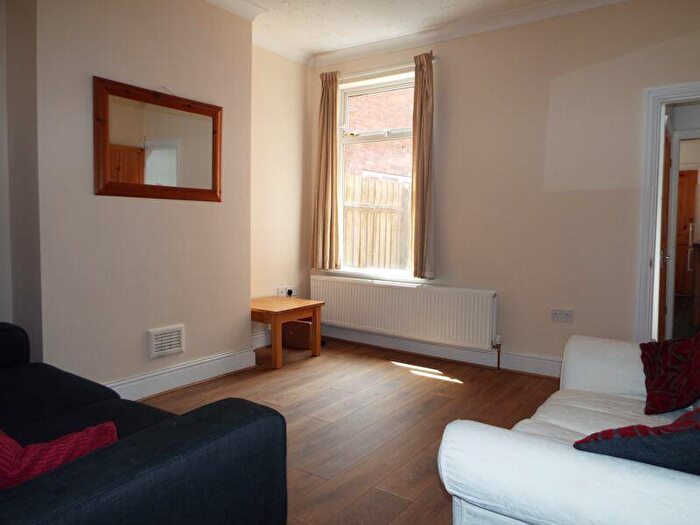 3 Bedroom Terraced House To Rent In Warwards Lane, Selly Oak, Birmingham, B29