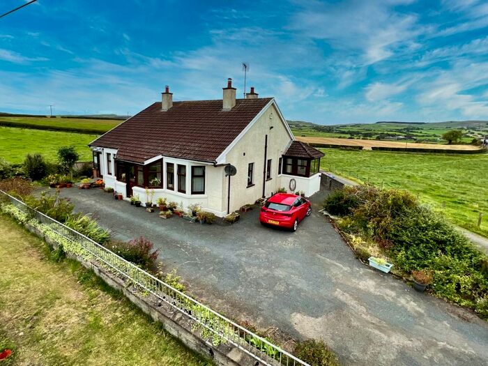 4 Bedroom Detached Bungalow For Sale In Dalry, KA24