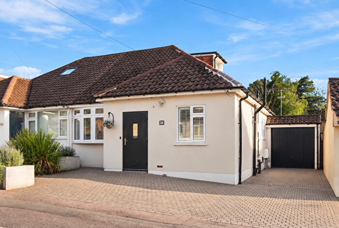 3 Bedroom Bungalow For Sale In Tensing Gardens, Billericay, CM12