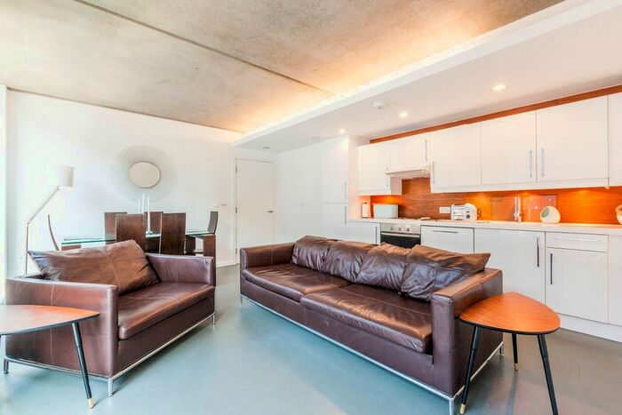 2 Bedroom Flat To Rent In Cosmopolitan House, Christina Street, Shoreditch, London, EC2A