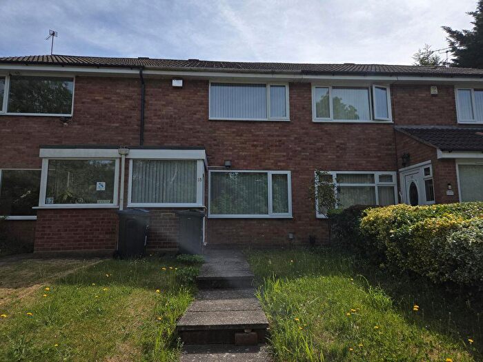 2 Bedroom Town House To Rent In Hazelwell Crescent, Birmingham, B30
