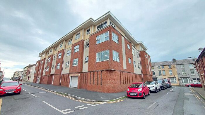 2 Bedroom Flat To Rent In Yorkshire Street, Blackpool, FY1