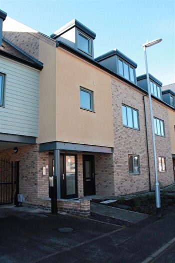 2 Bedroom Flat To Rent In Sarah Grace Court, St Ives, PE27