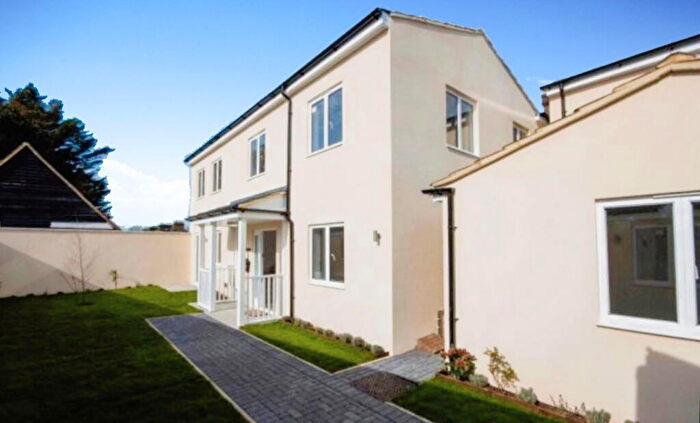 2 Bedroom Detached House To Rent In Grange Gardens, Pinner, HA5