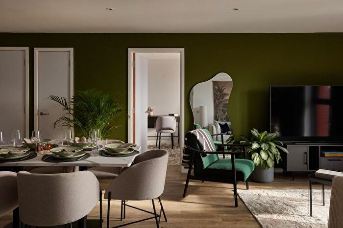 3 Bedroom Flat To Rent In Flat, Swan Street, Manchester, Greater Manchester, M4