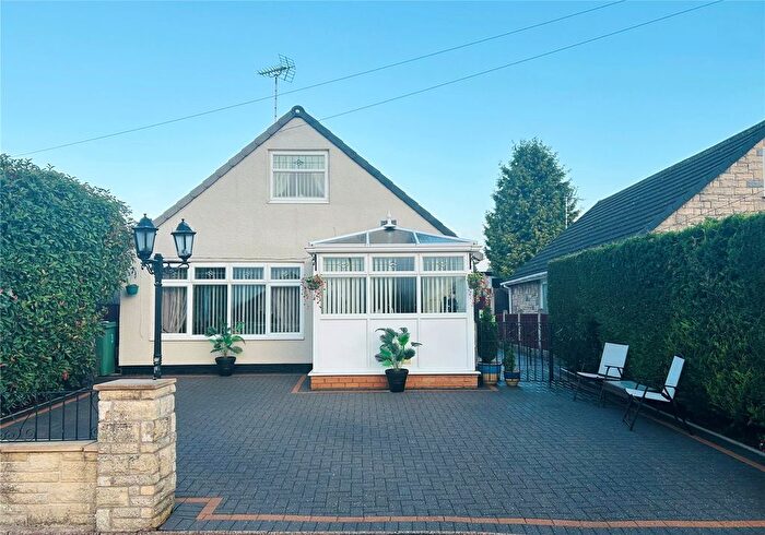 3 Bedroom Bungalow For Sale In Nightingale Close, Chesterfield, Derbyshire, S45